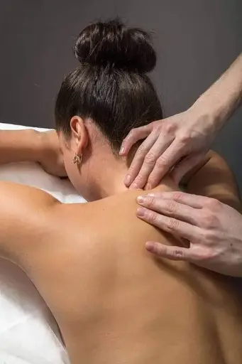 Masaje Descontracturante con Quiropraxia 